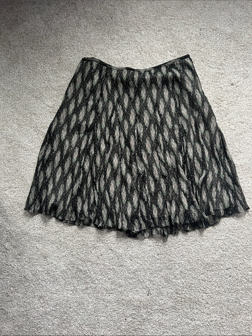 Jones New York Black and Cream Patterned Skater Skirt